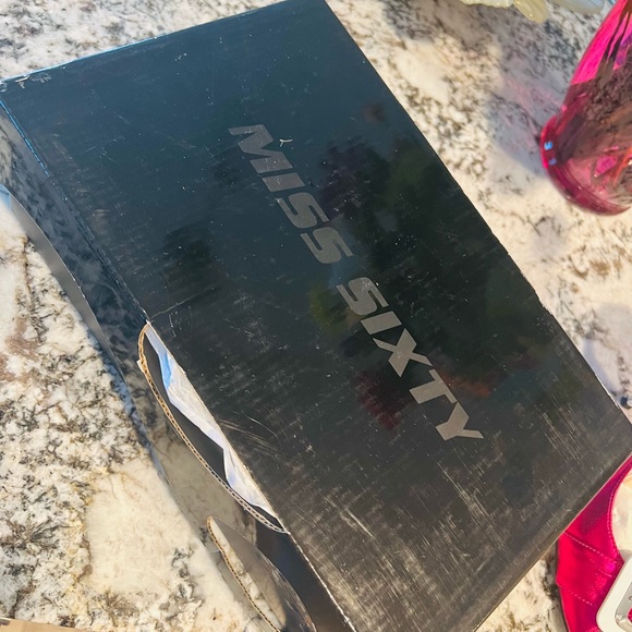 Miss Sixty size 6 pumps - Picture 6 of 8